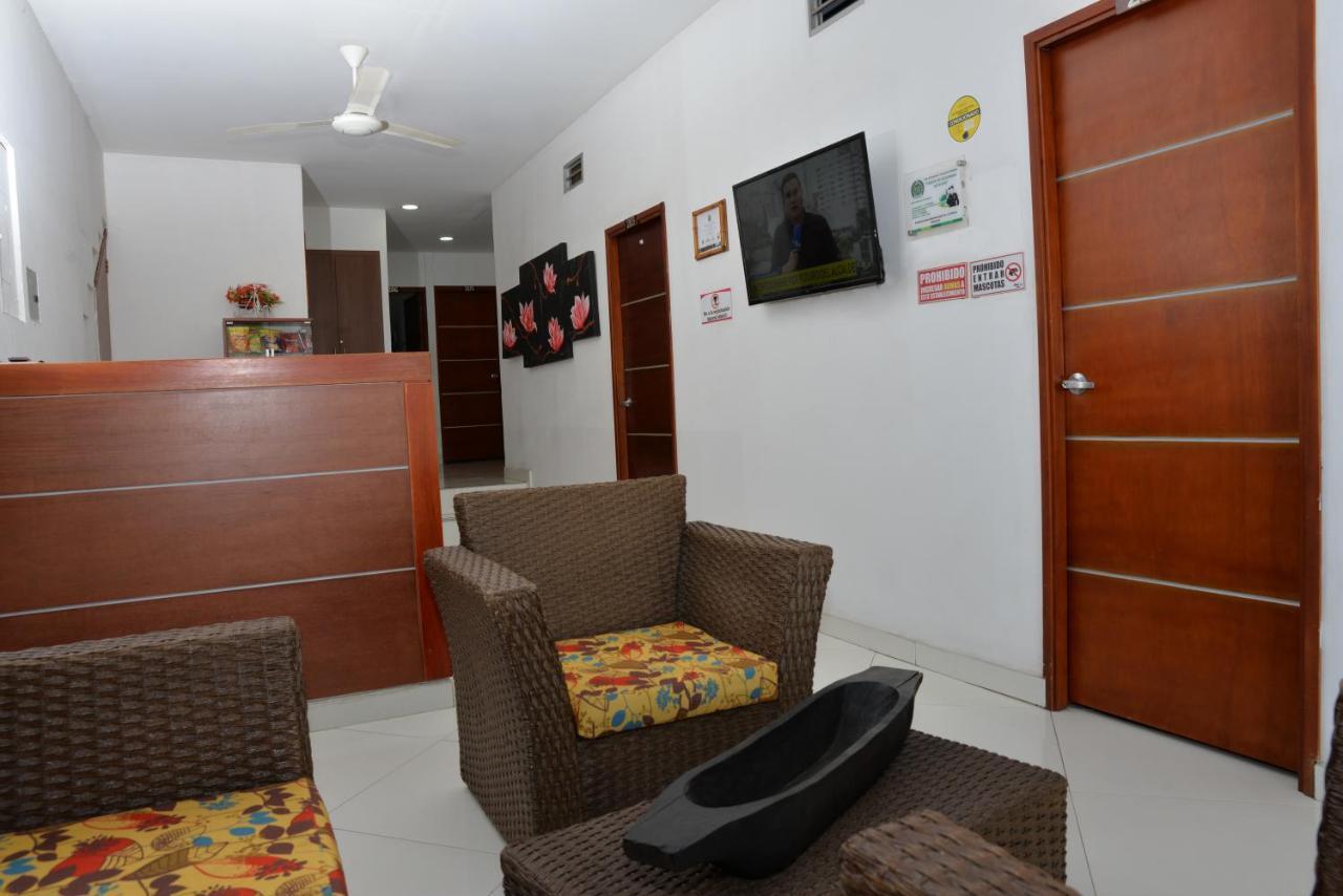 Hotel Canoa Inn Caucasia 外观 照片