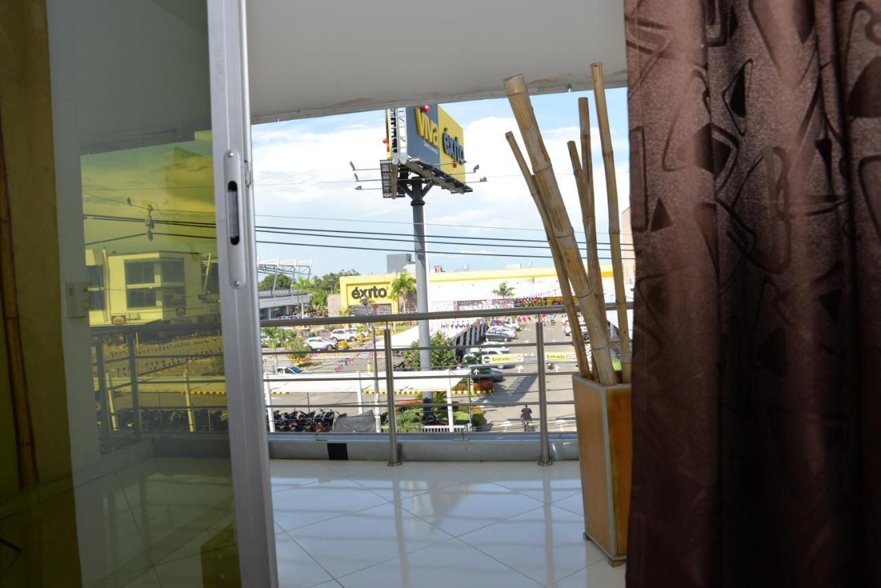 Hotel Canoa Inn Caucasia 外观 照片