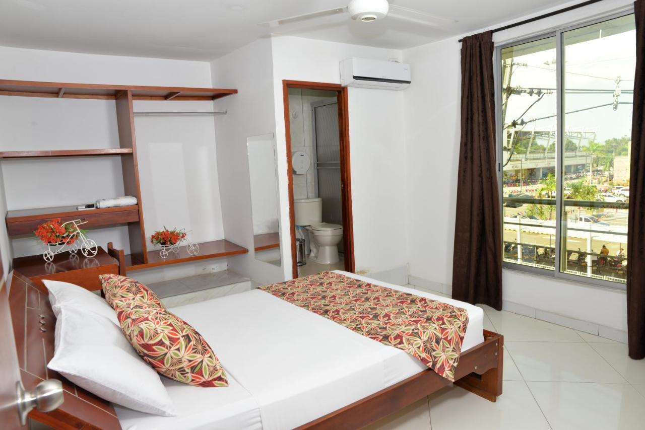 Hotel Canoa Inn Caucasia 外观 照片