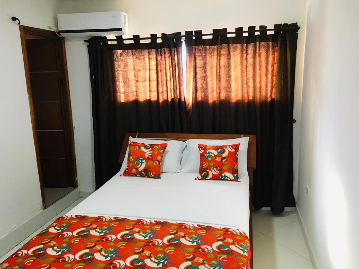 Hotel Canoa Inn Caucasia 外观 照片