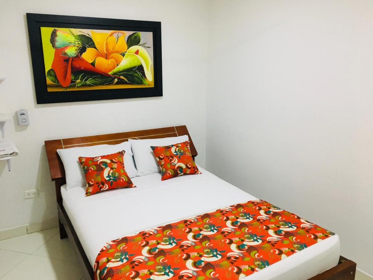 Hotel Canoa Inn Caucasia 外观 照片